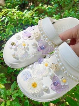 25 db a Crocs dekoráció QQ szín átlátszó pillangó virág Kreatív diy levehető felső dekoratív csatos cipő-flow